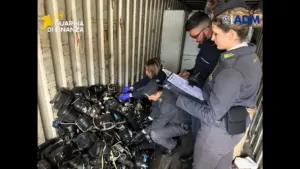 Porto di Palermo, sequestrato container con 20 tonnellate di rifiuti pericolosi destinati alla Nigeria