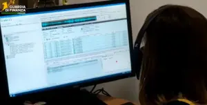 Smantellata rete di e-commerce illegale: 7 misure cautelari per traffico di prodotti contraffatti