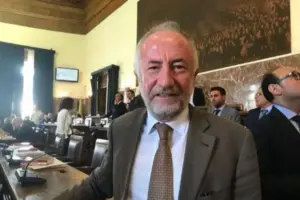 Il piano di Sciacca per Messina: più sicurezza, meno centri commerciali