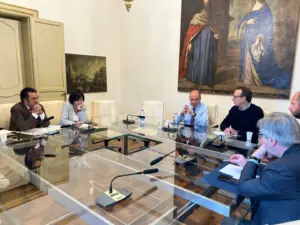 Caro carburanti, vertice a Palermo: autotrasportatori in sciopero per 5 giorni