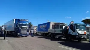 Sicilia, sospeso il fermo dei Tir: il 22 aprile vertice al Ministero dei Trasporti