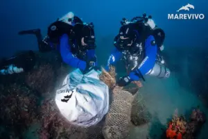 Siracusa, recuperata una rete fantasma di 3 chilometri dai fondali del Plemmirio