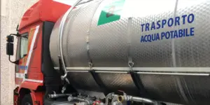 Agrigento, acqua disponibile ma case ancora a secco: caos autobotti