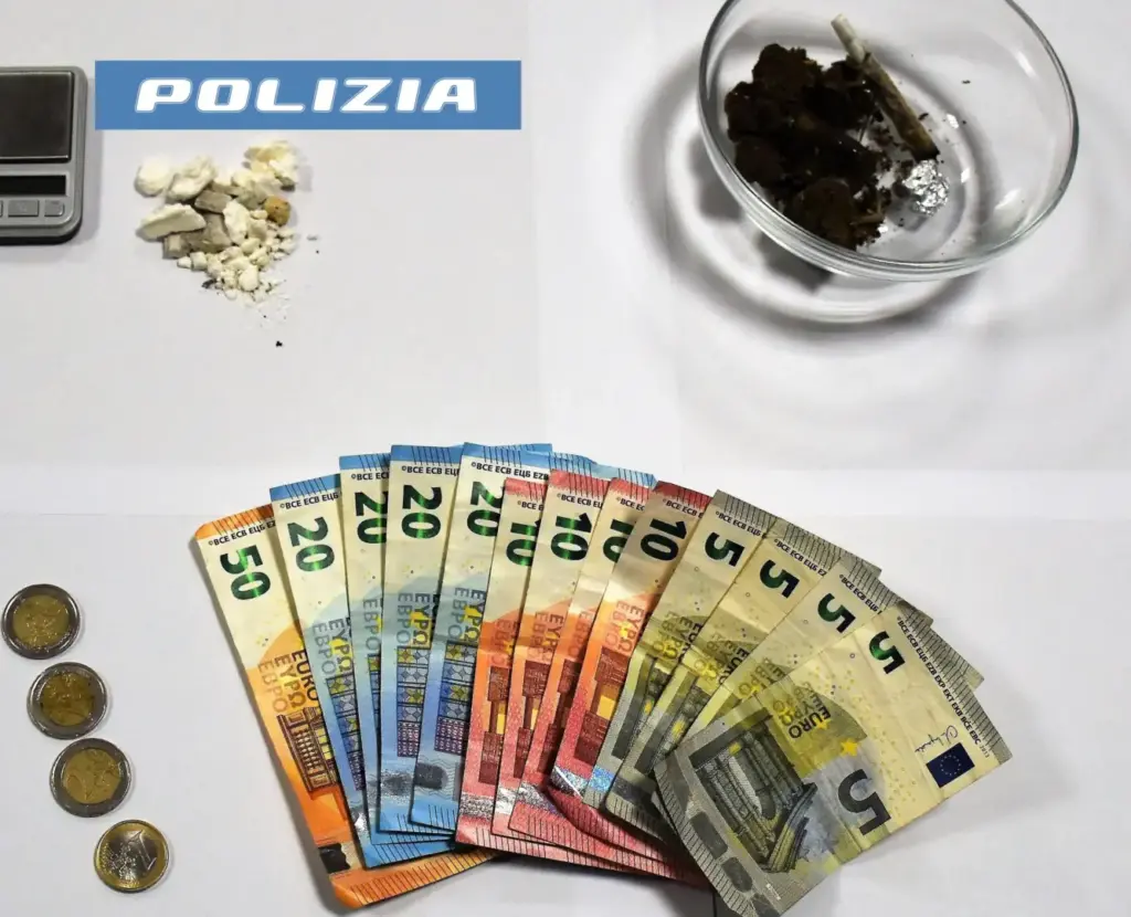 Spaccio di droga in casa segnalato con l’app YouPol: arrestate due donne a Caltagirone