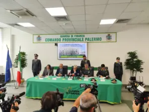 Maxi blitz antimafia: colpita rete finanziaria costruita in  40 anni di narcotraffico