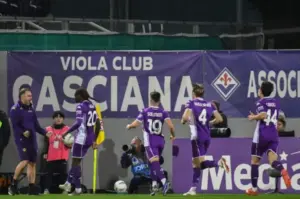 Fiorentina sfida il Rakow agli ottavi di finale della Conference League. Emozioni in arrivo!