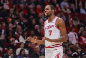 Durant guida i Rockets a Orlando, Knueppel stabilisce un record da rookie per Charlotte