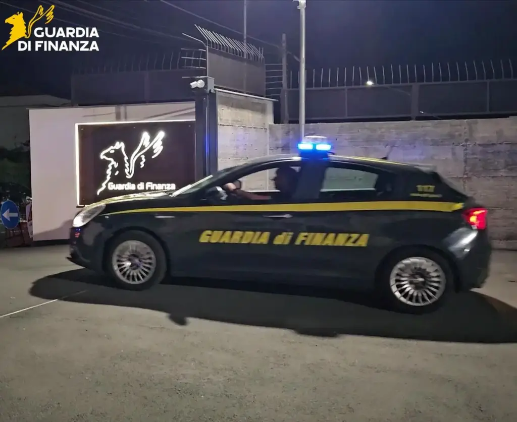 Operazione “Abisso”, tra gli arrestati anche il cantante neomelodico Niko Pandetta