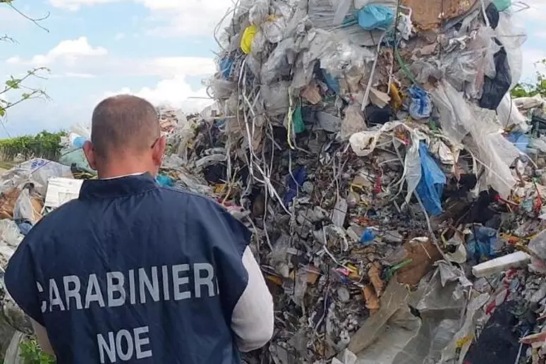Discarica di Timpazzo, cinque ai domiciliari: sequestrata la società che gestisce l’impianto