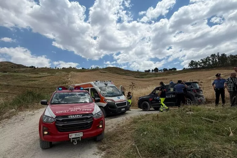 Coppia di anziani si perde nelle campagne del Nisseno: salvi grazie a videochiamata