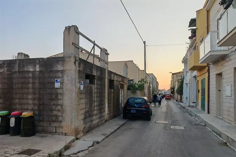 Selinunte, è polemica sul bene confiscato trasformato in deposito dei rifiuti