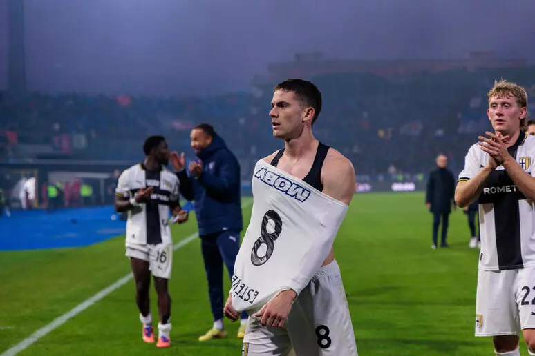 Calcio: ufficiale il trasferimento di Estevez al Palermo