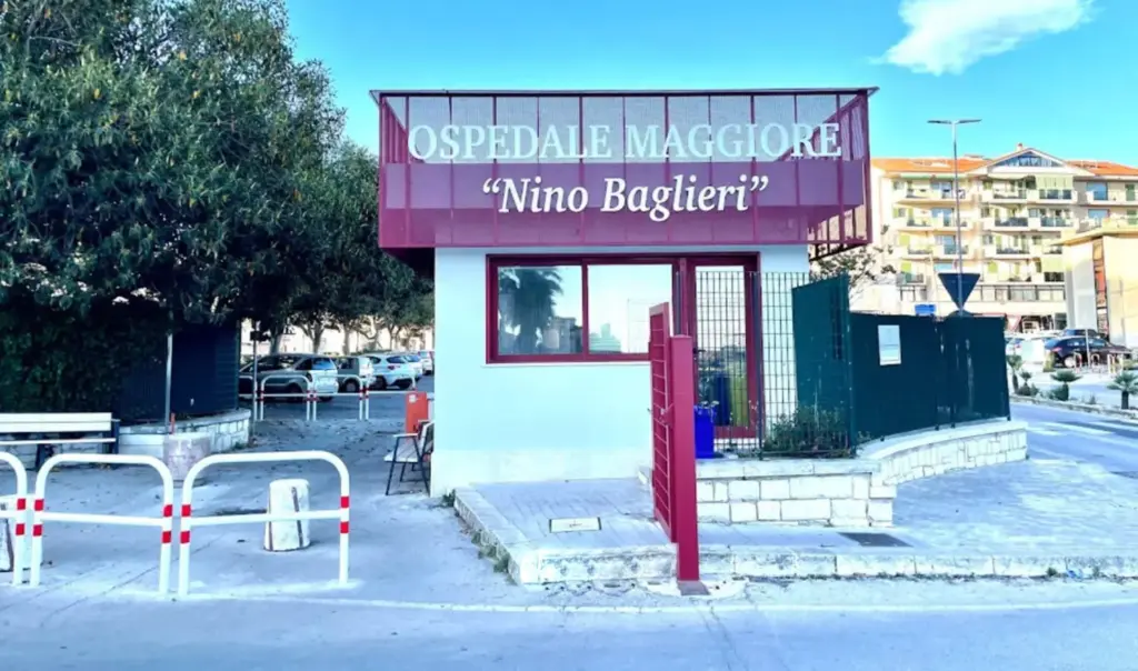 Blackout all’ospedale di Modica, sospese le attività chirurgiche dopo il guasto ai sistemi di emergenza