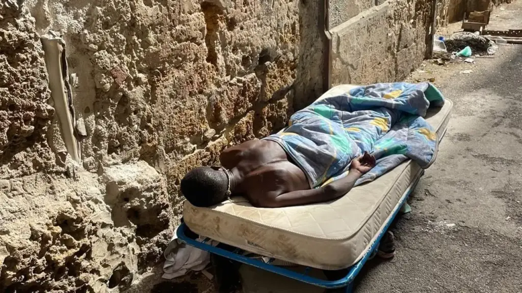 Emergenza caldo a Palermo: rafforzati gli interventi per le persone senza dimora