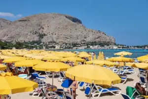 Mondello, al via venerdì la stagione balneare 2026: ecco cosa cambia