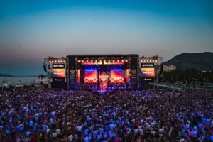Radio Italia Live infiamma Palermo: notte magica al Foro Italico tra emozioni e musica