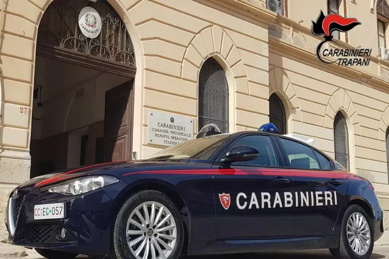 Mafia, blitz dei carabinieri: 12 arresti per associazione mafiosa, estorsioni e droga