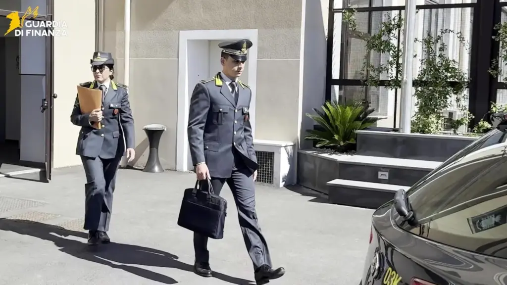 Frode sui carburanti, confiscati beni per 220mila € a un condannato a Catania