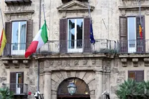 Palazzo d’Orléans, lavoratori del bar e della mensa licenziati dopo 10 anni