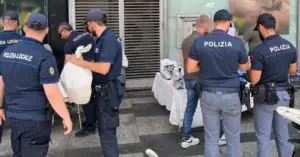 Catania, controlli della Polizia nelle strutture ricettive e contro l’abusivismo