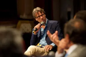 Mezzogiorno. Nicola Porro: “Troppa burocrazia, giovani fanno bene a lasciare la Sicilia”