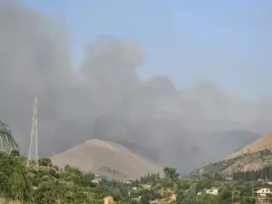 Incendi nel Palermitano, allerta ancora alta: fiamme a Termini Imerese e Torretta