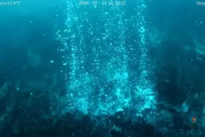 Panarea, scoperto un grande cratere sottomarino con nuovi camini idrotermali