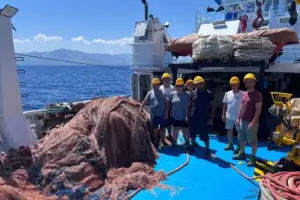 Termini Imerese, trovata una rete da pesca fantasma di 4 tonnellate: “Un pericolo per il Mediterraneo”