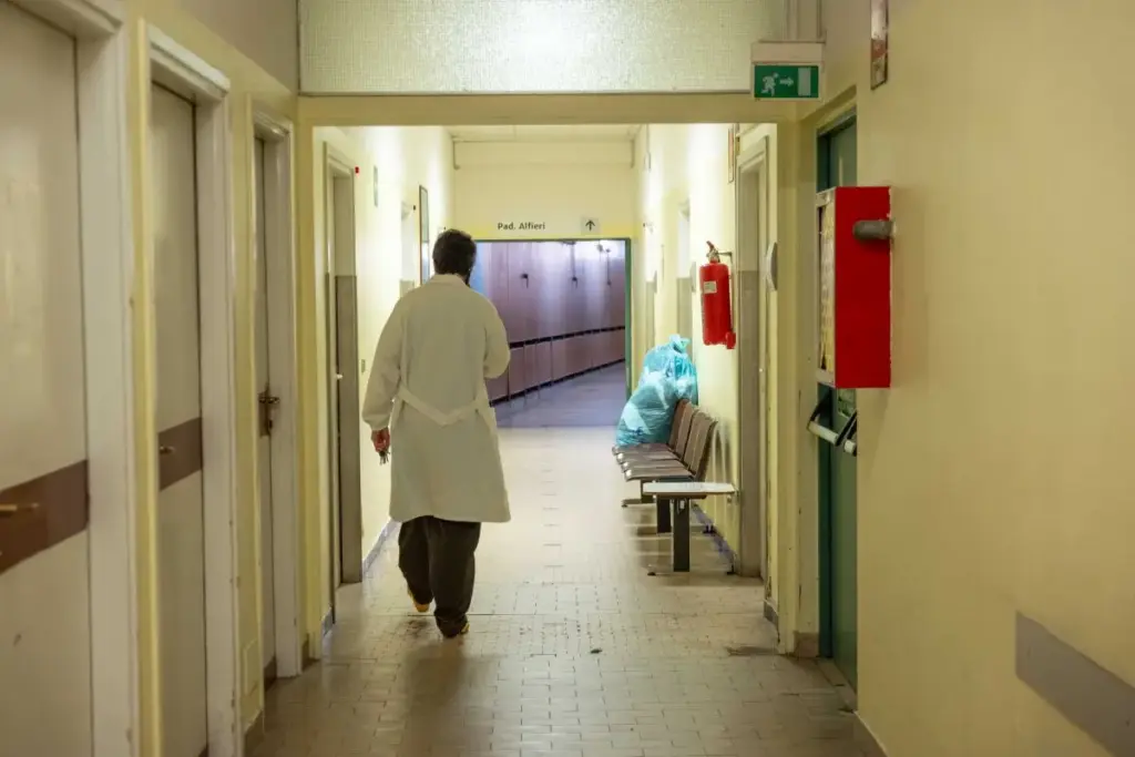 Bimba morta a Palermo per difterite, corsa al vaccino