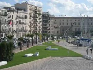 Spaccio di droga alla Cala, arrestato un 43enne: sequestrate 13 dosi di cocaina