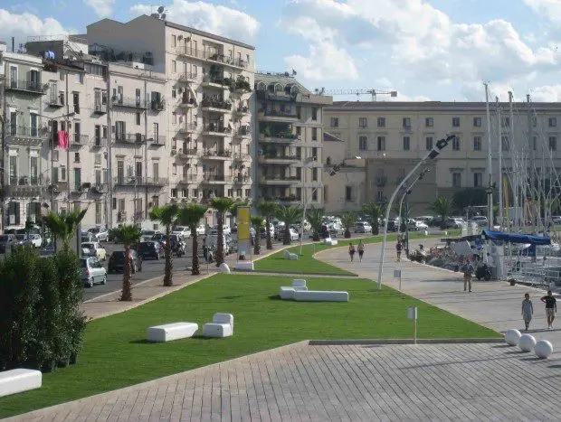 Spaccio di droga alla Cala, arrestato un 43enne: sequestrate 13 dosi di cocaina