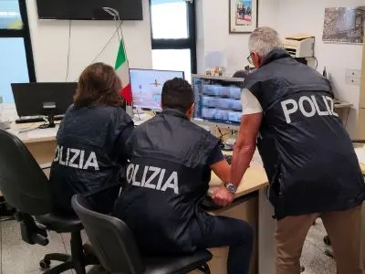 Truffe online e conti prosciugati: scoperta una rete criminale, sei uomini denunciati a Catania