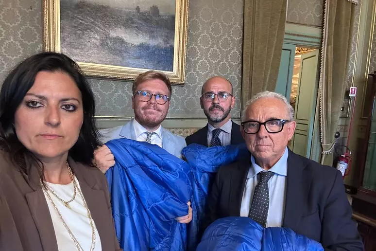Ars, Controcorrente occupa la Commissione Bilancio: “Da qui non ci muoviamo”