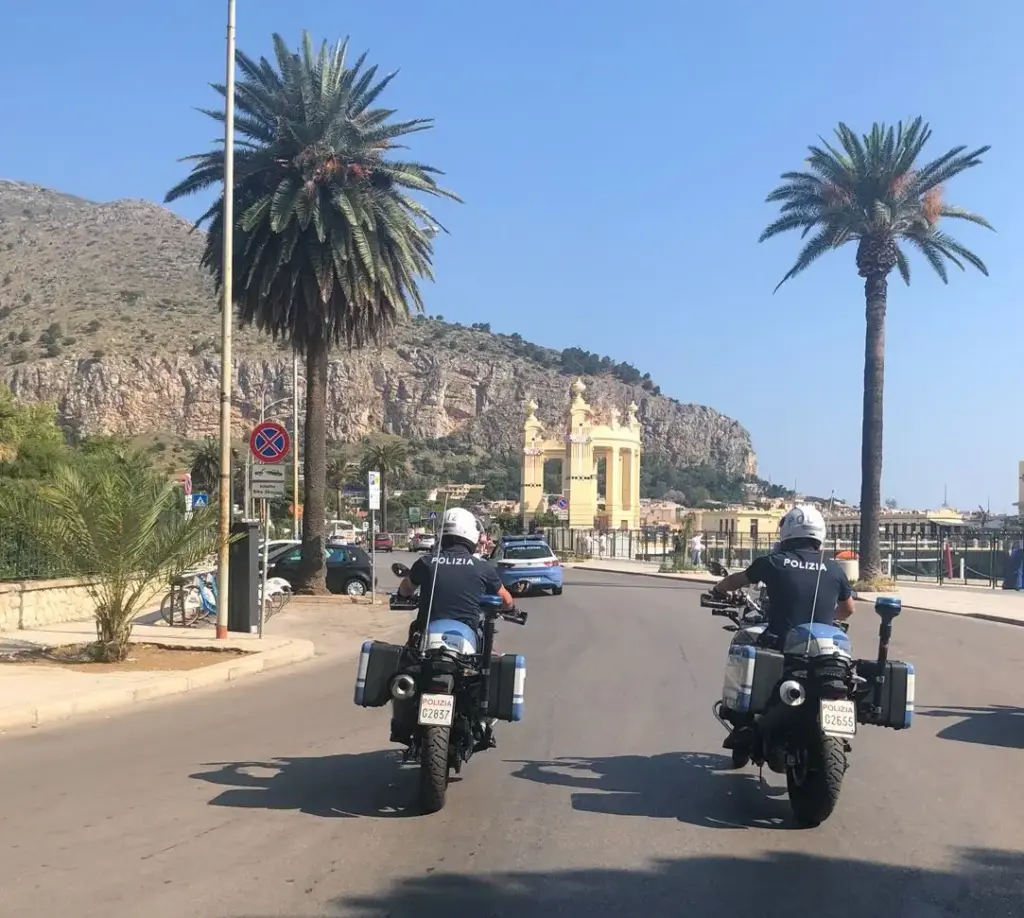Mondello, violenta aggressione a un 18enne: individuati due minorenni