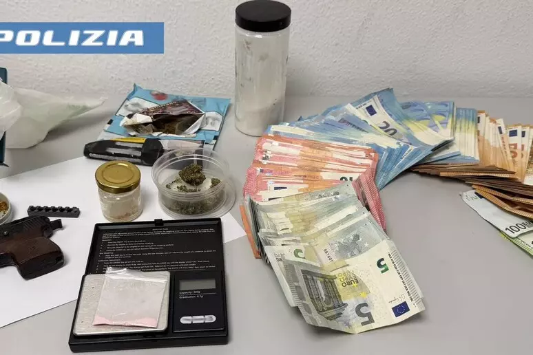 San Giovanni La Punta, scoperto laboratorio per le “ghost guns”: arrestato un 27enne