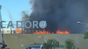 Incendio al Conca d’Oro, il rogo è sotto controllo: il futuro dei lavoratori