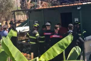 47enne trovato morto dopo un incendio allo Zen: ipotesi gesto volontario