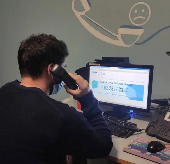 Allarme suicidi, oltre 4.200 richieste di aiuto a Telefono Amico: in un anno +24%