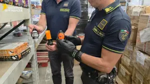 Halloween, maxi sequestro a Catania: oltre 11 milioni di prodotti irregolari