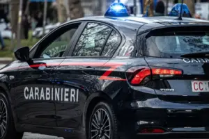 Palermo, allacci abusivi alla rete elettrica in una palazzina di Borgo Nuovo