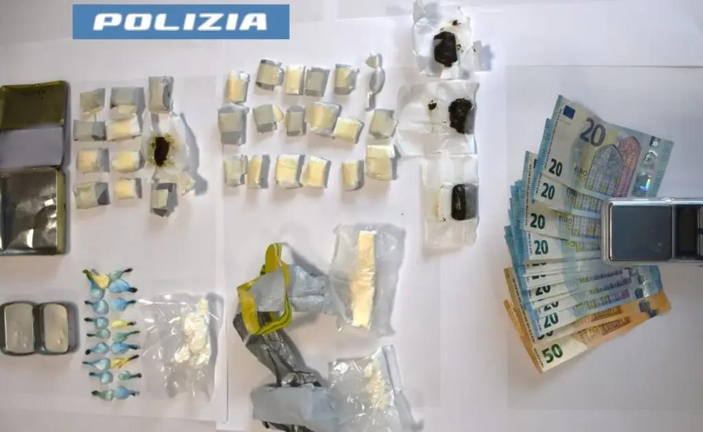 Maxi sequestro di droga a Caltagirone, arrestata una coppia con quasi mezzo chilo di cocaina