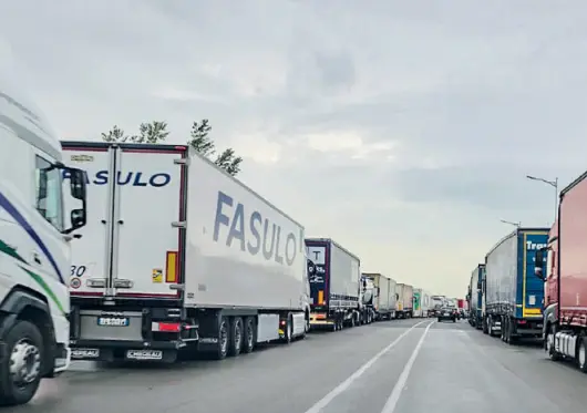 Sciopero dei tir in Sicilia, protesta senza fine: porto di Palermo ancora bloccato. A Vittoria agricoltura in ginocchio